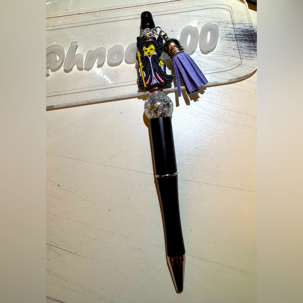 Disney Maleficent Inspired Handcrafted Beaded & Rhinestone Tassle Pen Gift - Picture 2 of 3